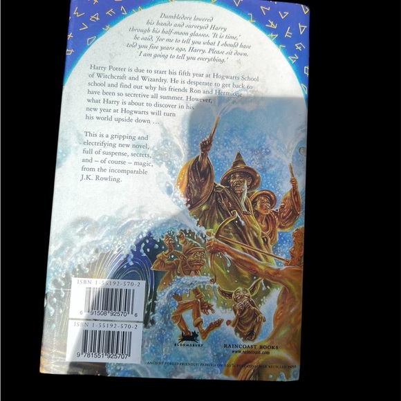 Harry Potter and the Order of the Phoenix Book - Picture 2 of 3